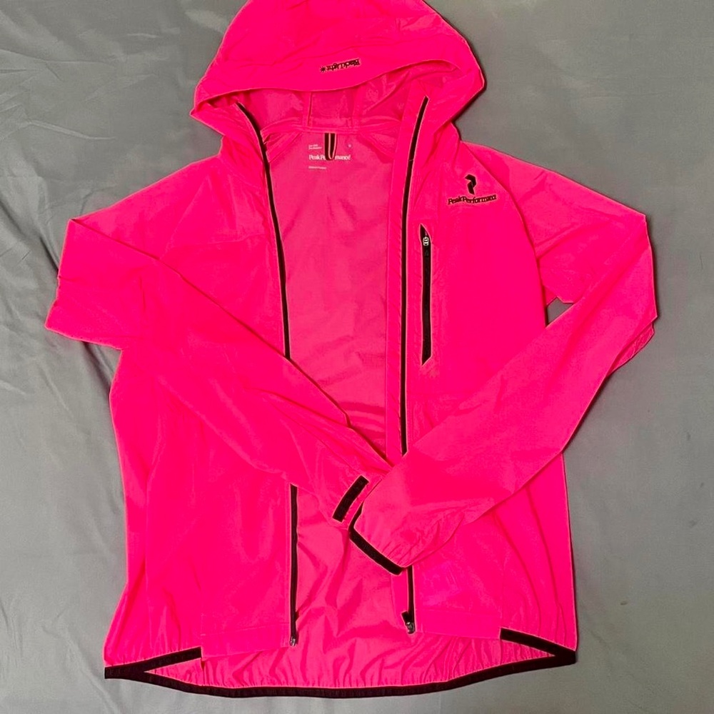 Peak Performance Women’s water resistant coat